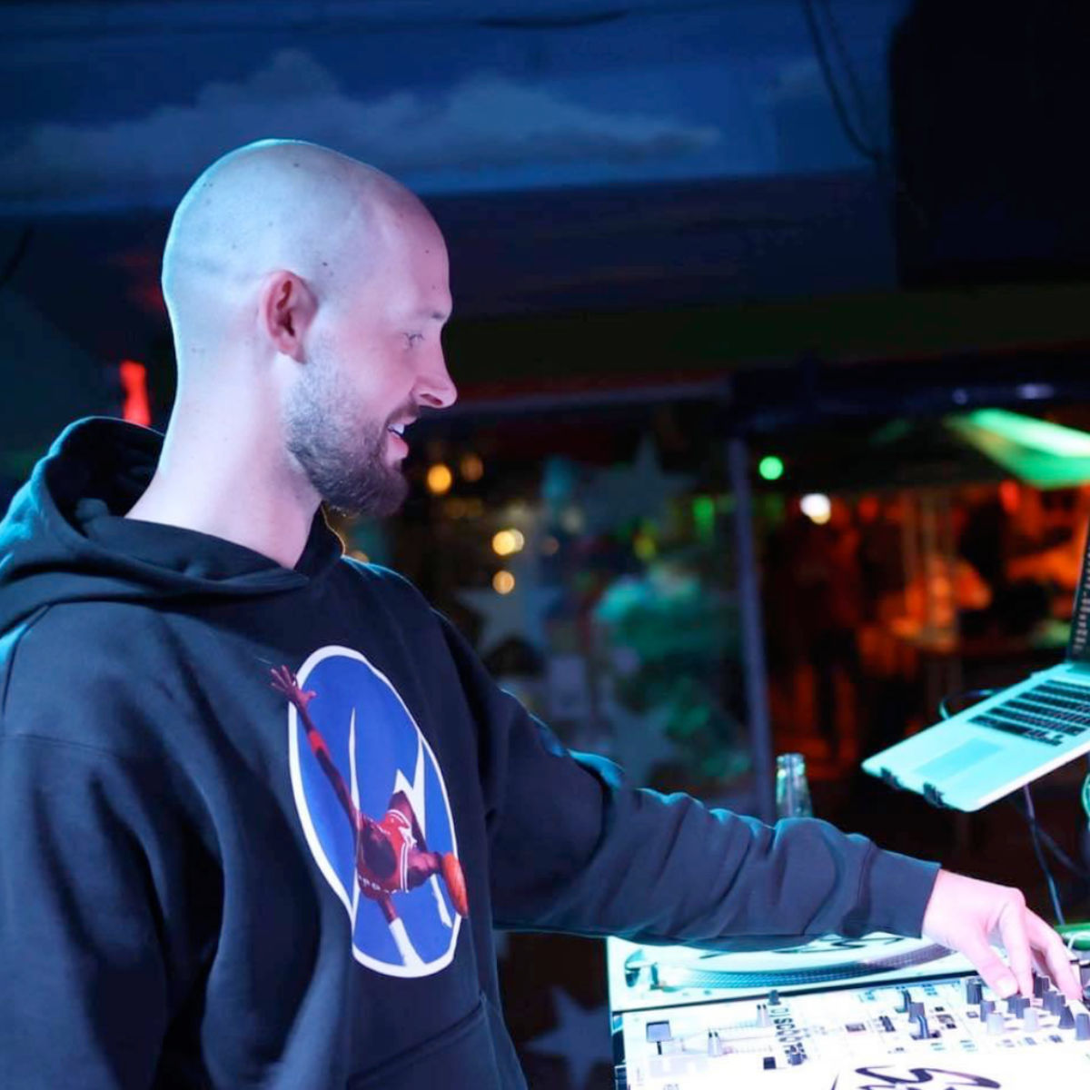 Shenanigan's Night Club Sea Isle City, NJ Live DJ's, Reggae, Happy Hour